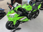 Kawasaki Ninja ZX-4RR 2026 Resmi Meluncur, Motor Sport 4 Silinder 399 cc dengan Tenaga 76 HP